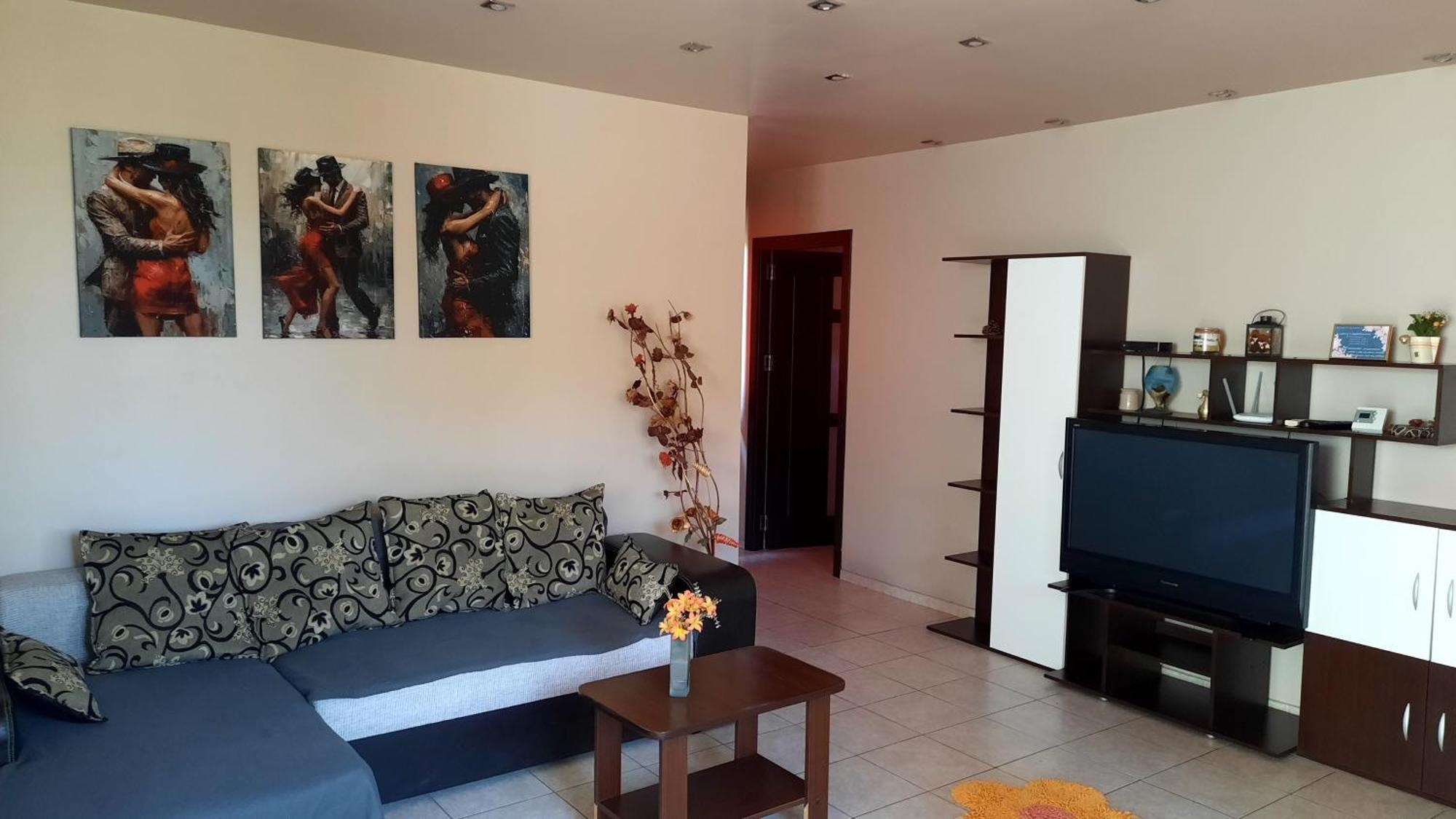 בוקרשט Spacious, Modern Condo In New Villa - Sleeps 6 מראה חיצוני תמונה